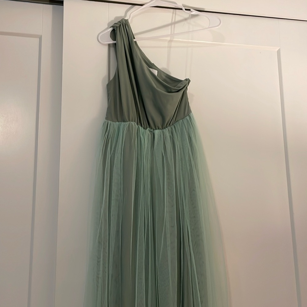 PinkBlush Medium floor left dress